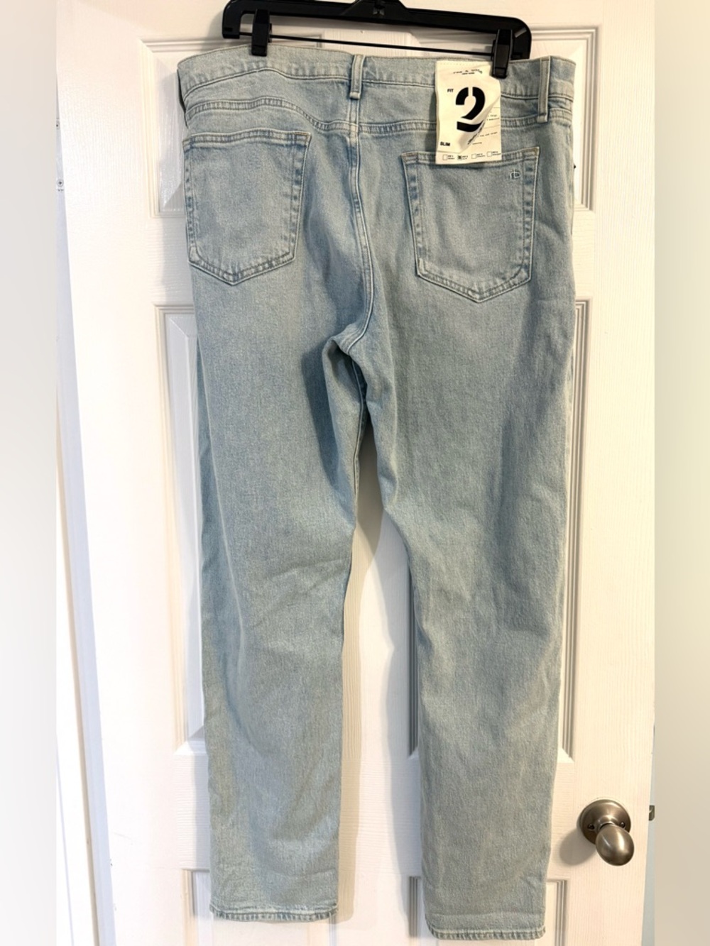 Men’s Rag & Bone Slim Fit Jeans – Light Wash Blue (36x32) - Picture 2 of 3